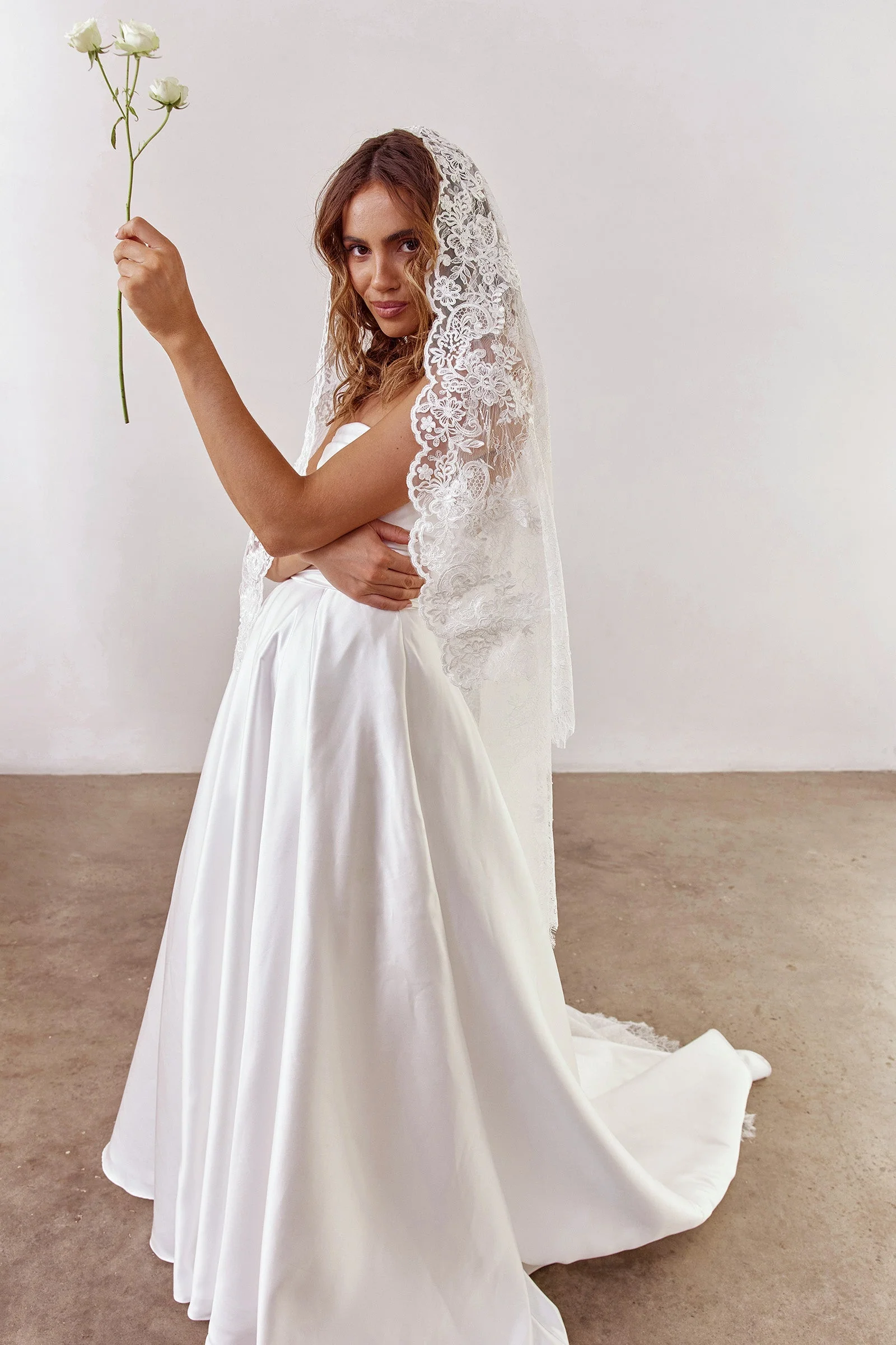 Alchemy Mantilla Veil - Image 11